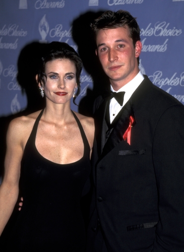NWN-1995-045.jpg