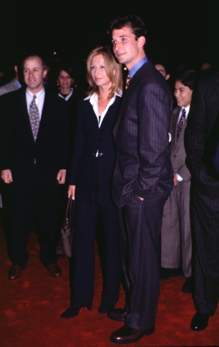 Click to view full size image
==============
NWN-1996-0043.jpg NWN-1996-0043.jpg