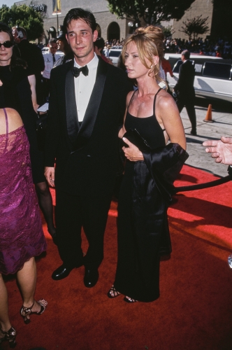 Click to view full size image
==============
NWN-1996-0116.jpg NWN-1996-0116.jpg