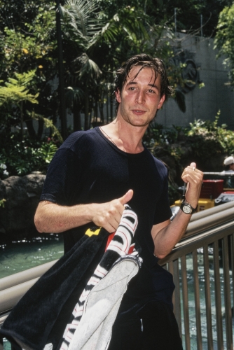 Click to view full size image
==============
NWN-1996-0122.jpg NWN-1996-0122.jpg
