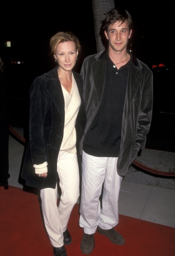 NWN-1997-0028.jpg