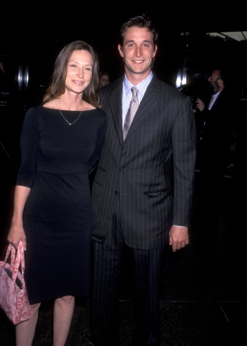 NWN-1999-0018.jpg
