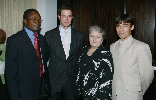 Click to view full size image
==============
NWN-2004-0040.jpg NWN-2004-0040.jpg