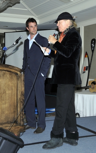 Click to view full size image
==============
NWN-2009-0043.jpg NWN-2009-0043.jpg