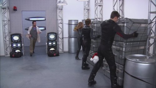 Click to view full size image
==============
NWF-LabRats-0128.jpg NWF-LabRats-0128.jpg